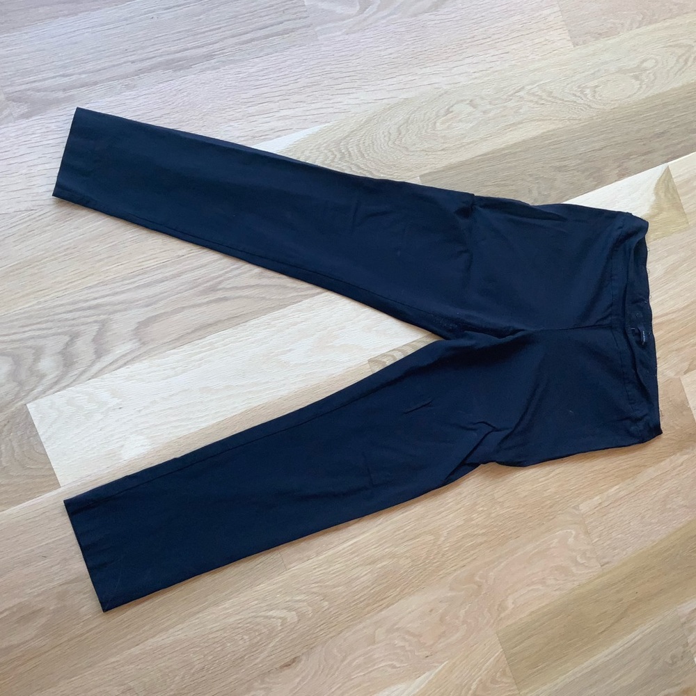 Harve Benard Black Ankle Pant. Size 14.